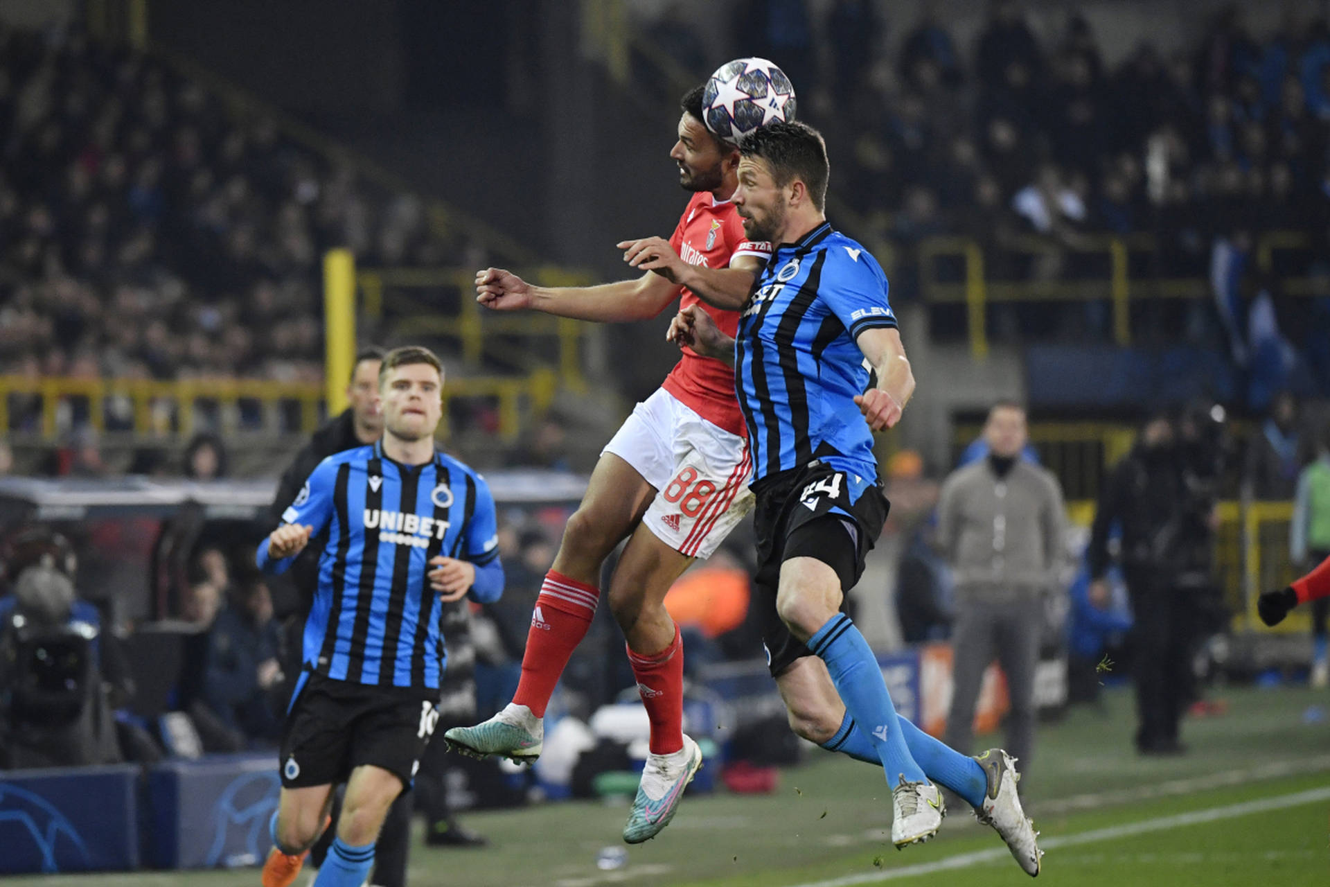 九游体育-曼联与狼队足球比分预测